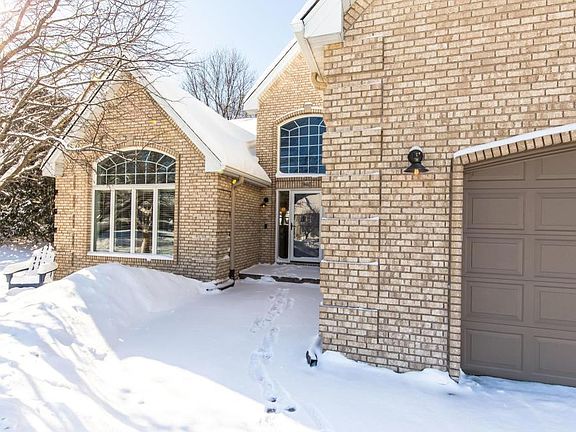 5th image of 940 Lecuyer Dr