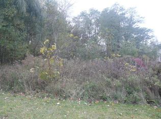 Wellington Dr, Rochester, NY 14623