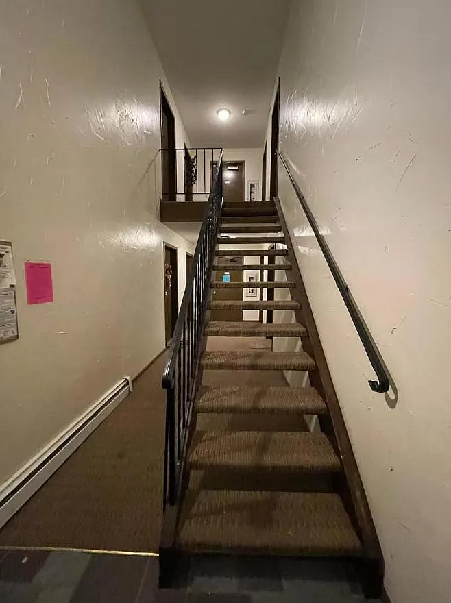 2 bed, 924 sqft, $1,600 — Photo 2