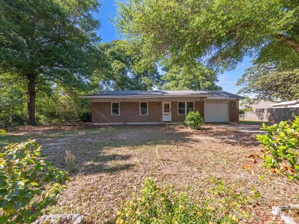 2317 Lewis St, Crestview, FL 32536