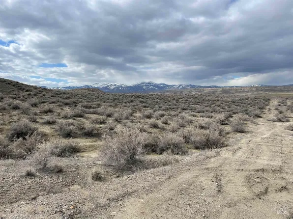 4 Bachman Grade Rd, Murphy, ID 83650