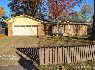 804 NW J St, Bentonville, AR 72712