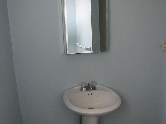 Bathroom Sink/Mirror