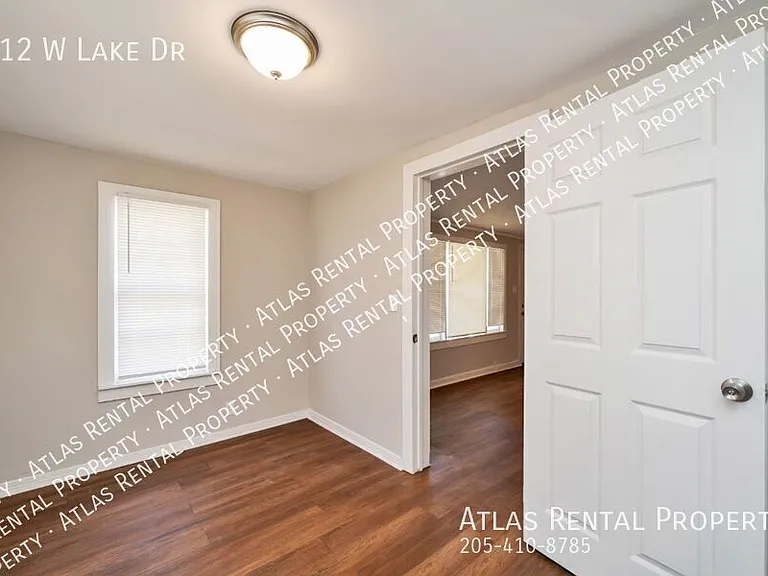 512 W Lake Dr — Photo 9
