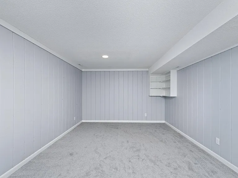 5329 Interlachen Blvd — Photo 13