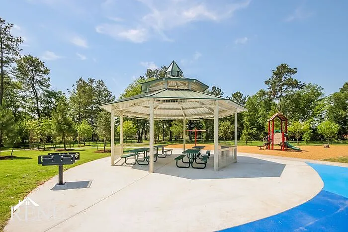 25377 Cypress Bend Dr — Photo 23