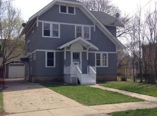 319 Evans Ave, Aurora, IL 60505