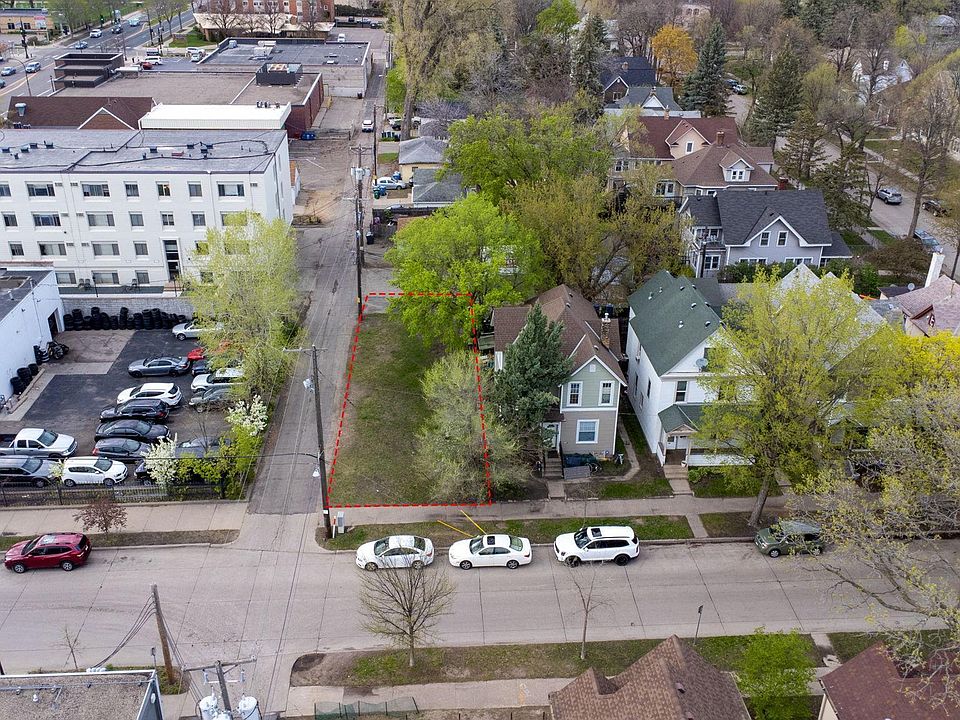 1st image of 947 26th Ave NE