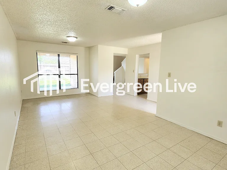 2192 Santa Clara Ct — Photo 3