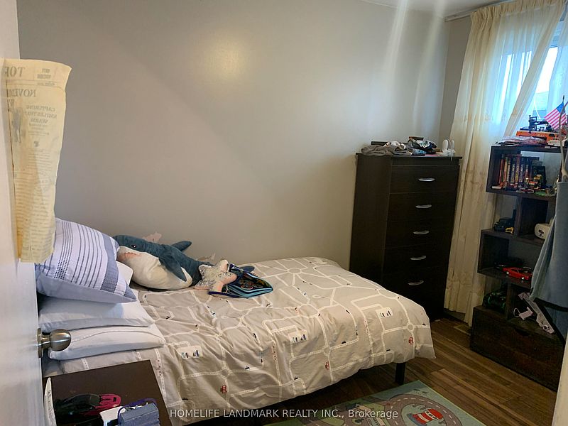 Ajax House for rent - 4 Bedrooms — photo 11