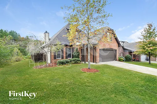 1254 Easterwood Blvd Photo 1