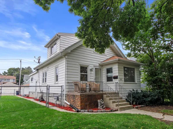 2219 S 57th STREET, West Allis, WI 53219