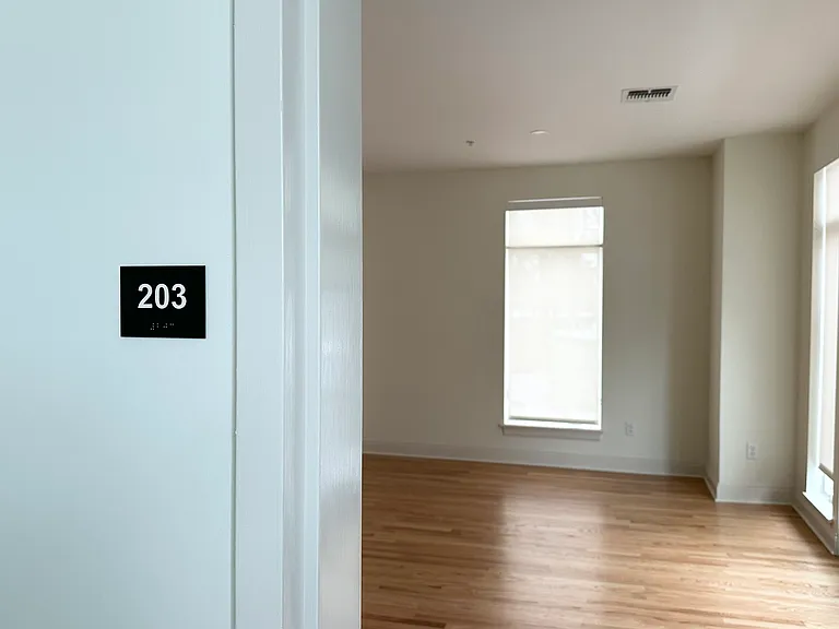 386 Grant St #203 — Photo 2