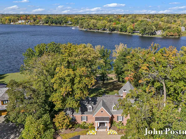 2929 Bonnell Ave SE, East Grand Rapids, MI 49506