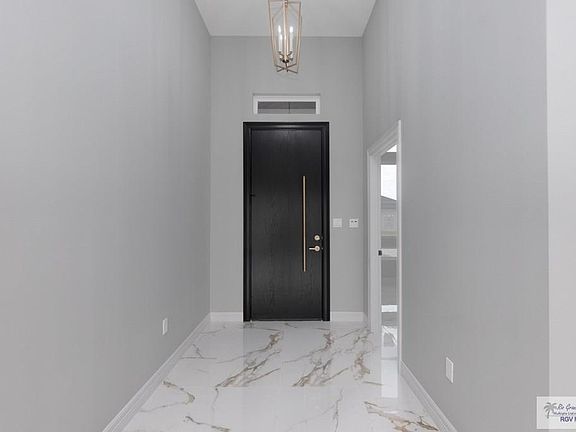 2nd image of 5736 Abbey Ct