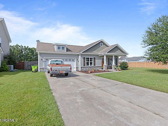 2nd image of 102 Saw Grass Drive