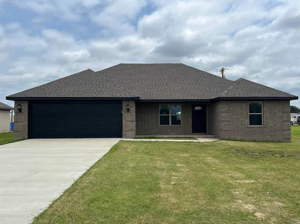 808 Dwight St, Trumann, AR 72472