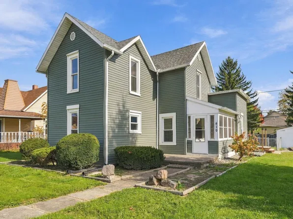 419 N Broadway St, Butler, IN 46721