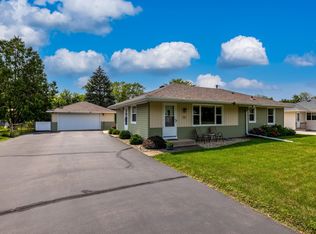 8888 Grospoint Ave S, Cottage Grove, MN 55016