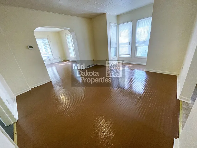 509 E 1st Ave — Photo 5
