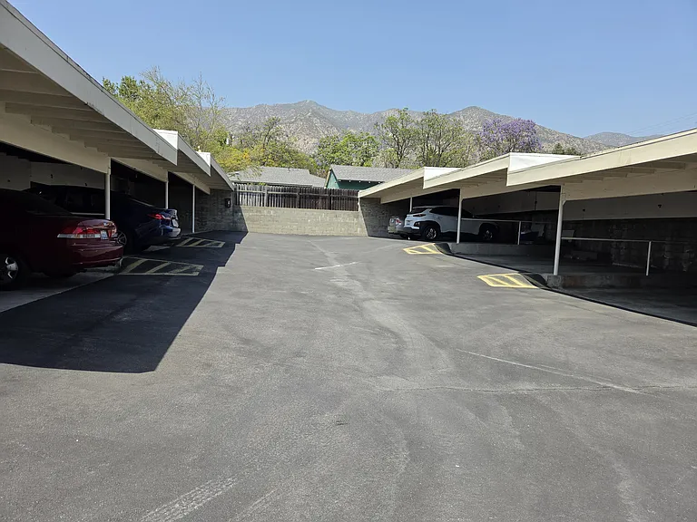 595 W Sierra Madre Blvd #L — Photo 16