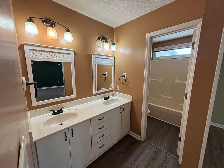 5405 Beretta Way — Photo 27