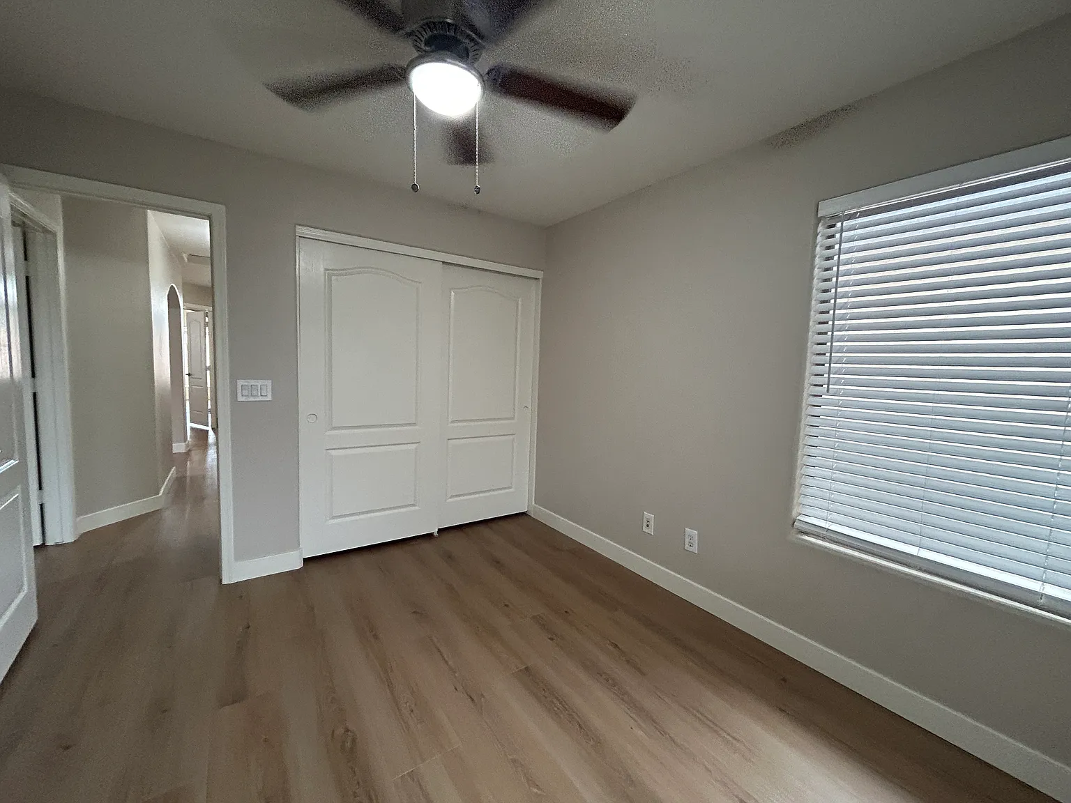 3 bed, 1937 sqft, $2,050 — Photo 4