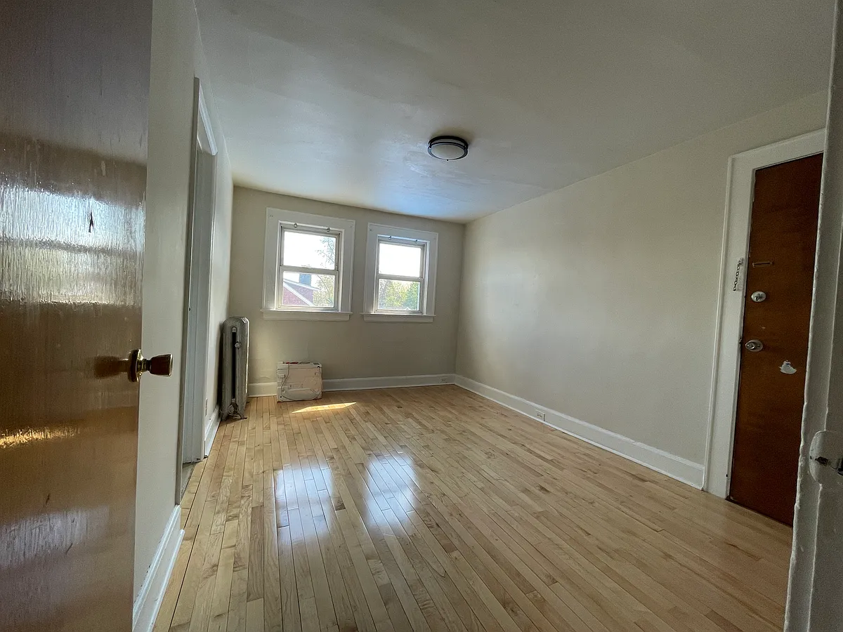 Building Photo - 131 Overlook Ave #3