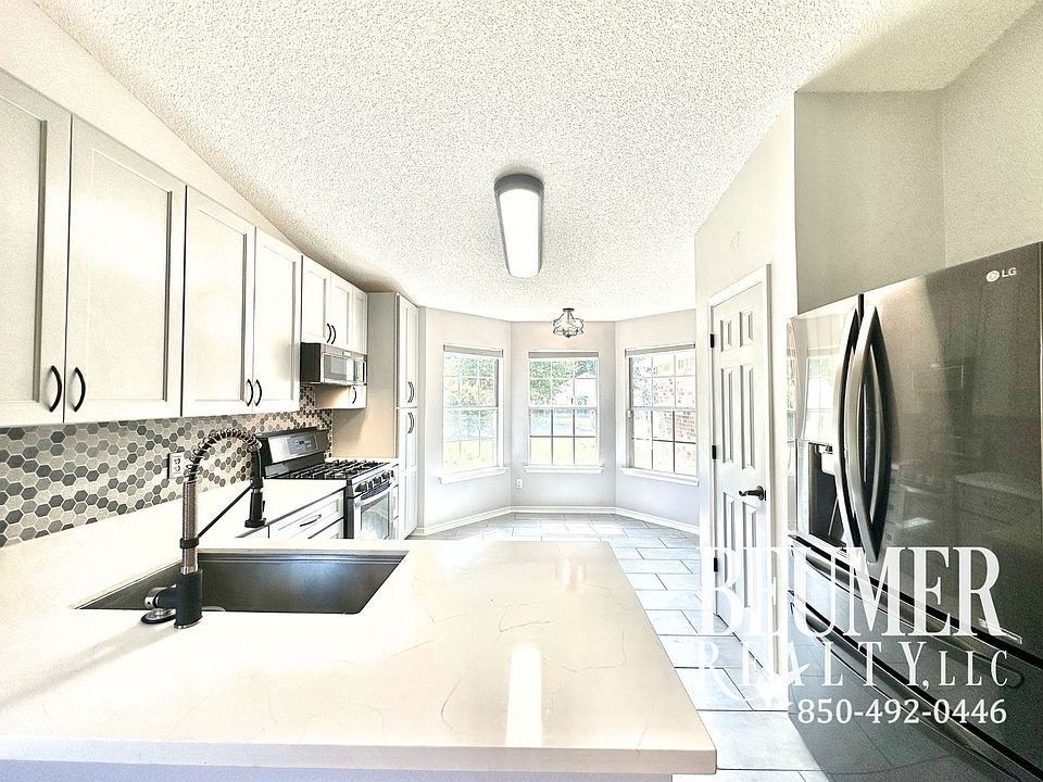 1st image of 566 Desert Oak Dr