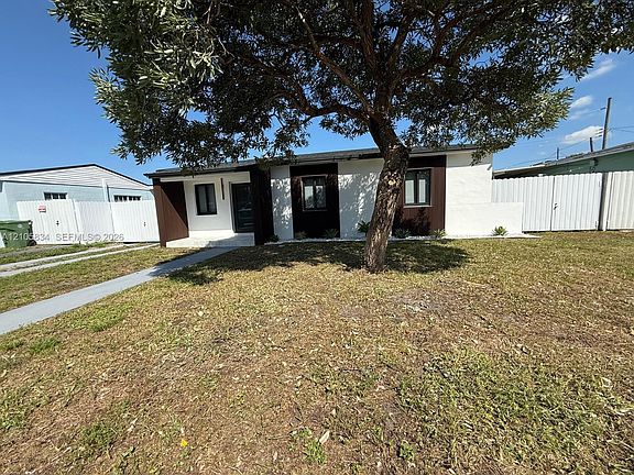 5th image of 775 E 6th Pl
