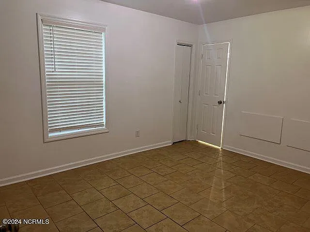 1531 Rosemond Dr — Photo 8