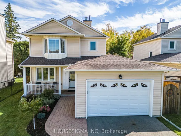 247 McEachern Cres, Ottawa, ON K1E 3K6