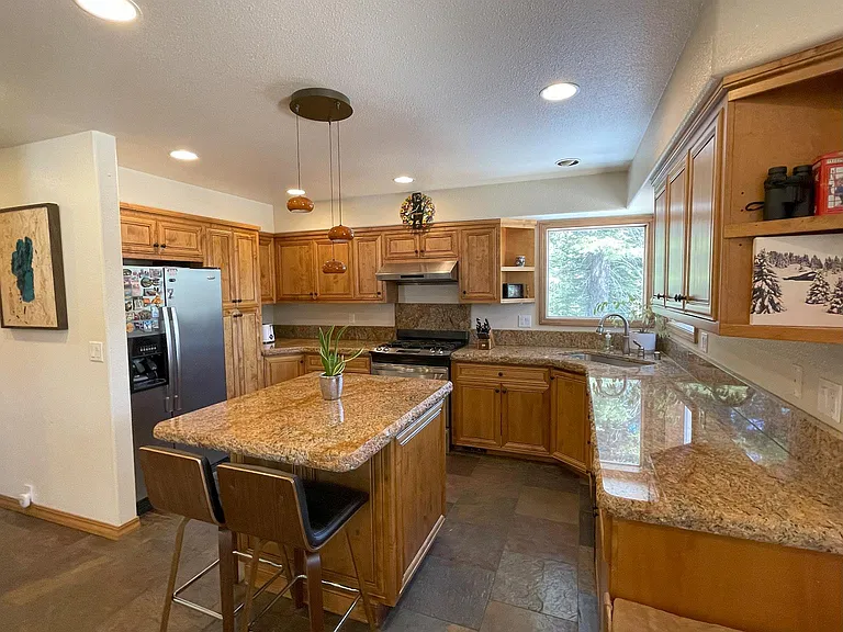 13049 Hillside Dr — Photo 9