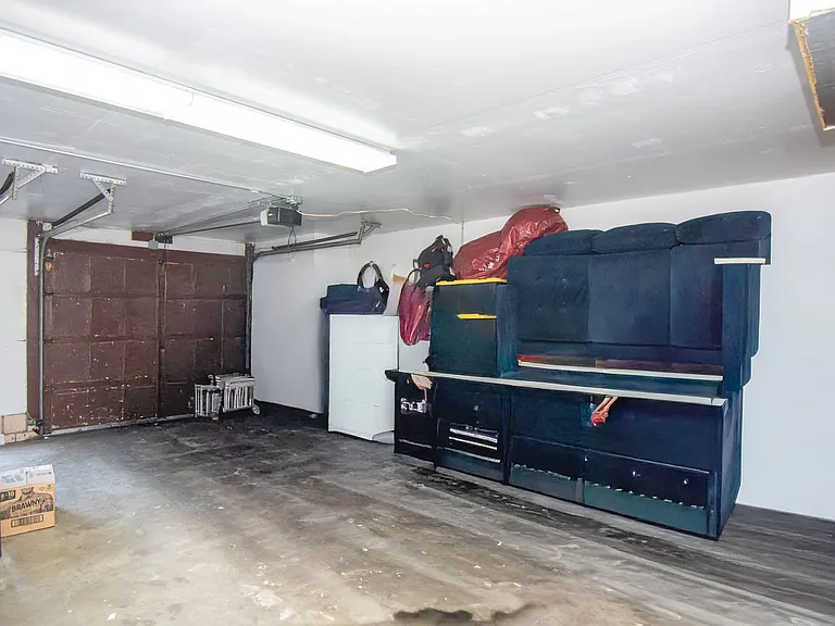 1340 Ridgewood Ln — Photo 19