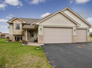 25811 Edison Ave N, Wyoming, MN 55092