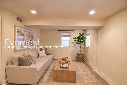 1636 N North Park Ave Photo 1