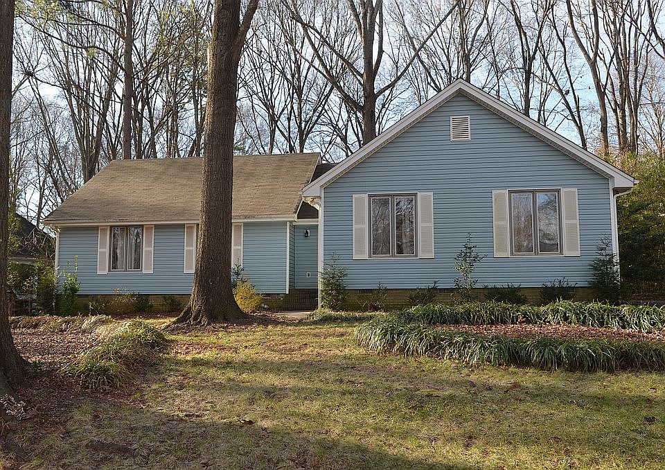 1st image of 1700 Wandering Way Dr