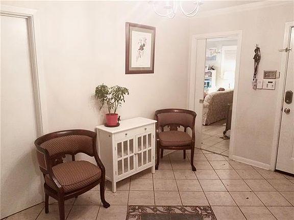 5th image of 1113 Melody Dr