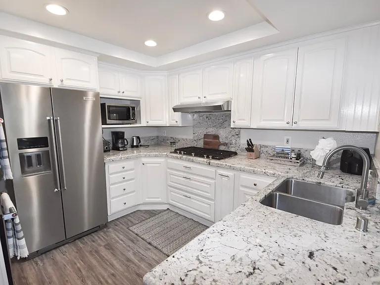 79 Kingston Ct. — Photo 9