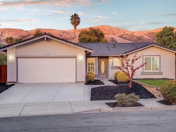 45442 Potawatami Dr, Fremont, CA 94539