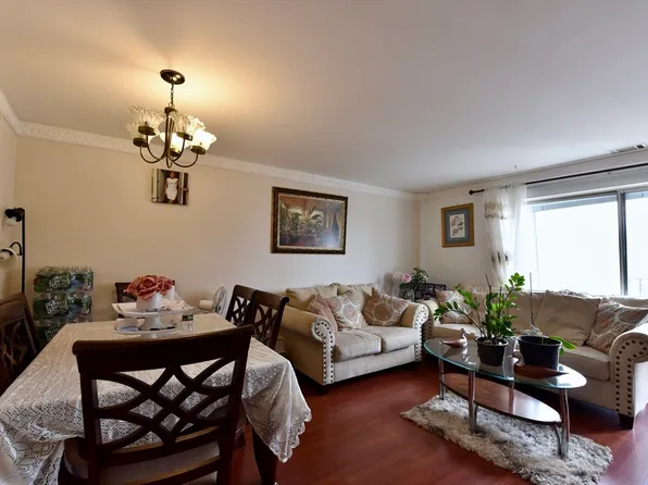 175 Clare Ave APT E1, Boston, MA 02136