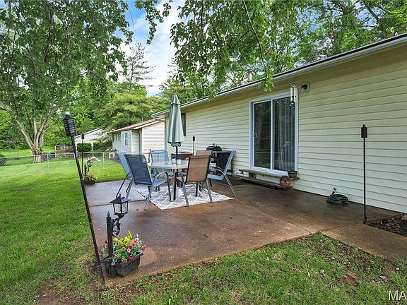 5th image of 2609 Yaeger Rd