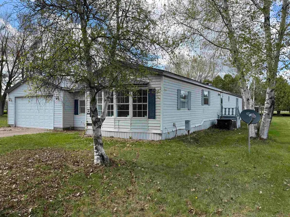 W5116 Herms Ln, Shawano, WI 54166