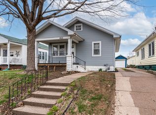 411 Monroe St, Muscatine, IA 52761