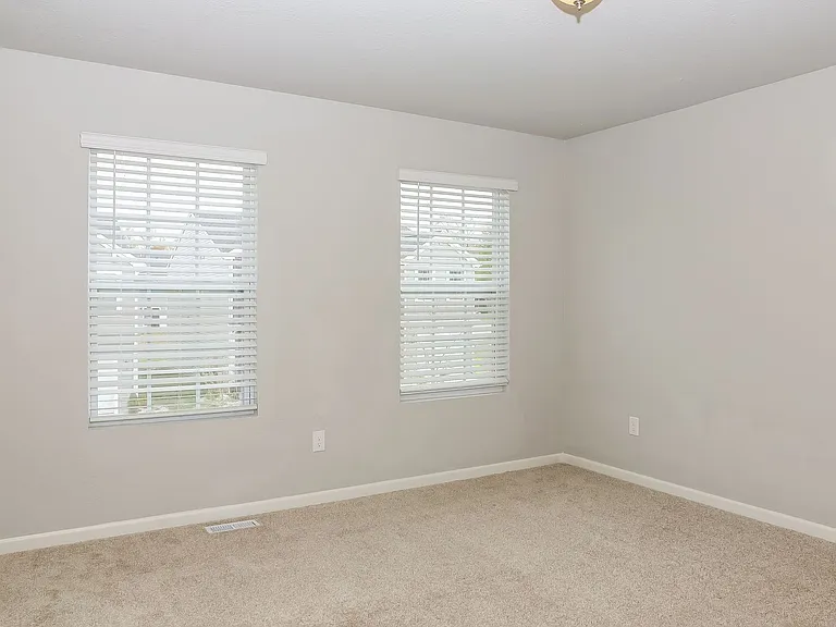 1304 Timber Hollow Ct — Photo 9