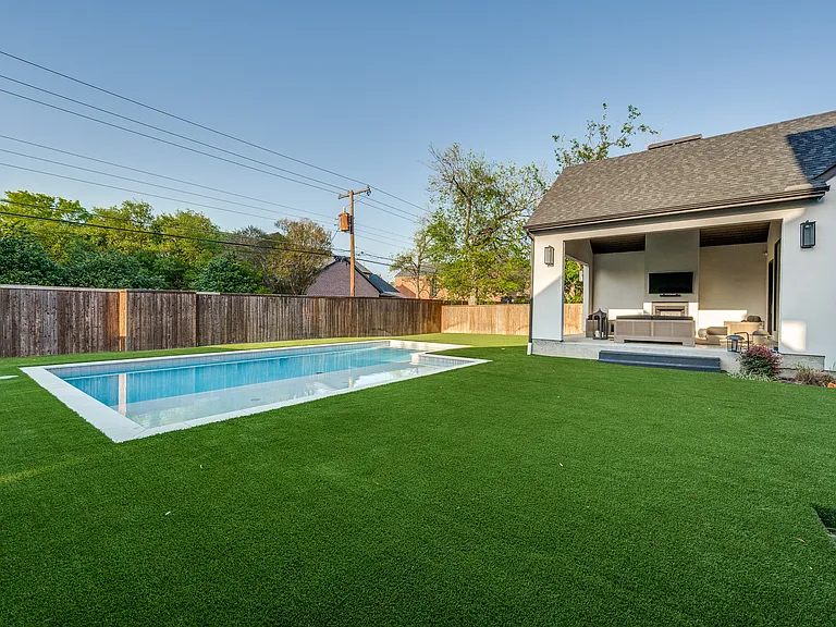 4215 Nashwood Ln — Photo 15
