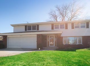 857 S Euclid Ave, Elmhurst, IL 60126