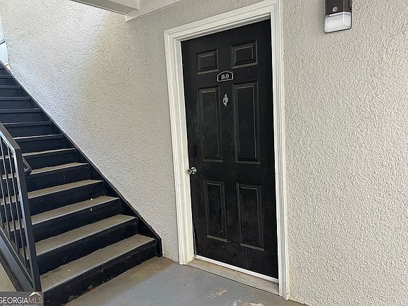3rd image of 1150 Collier Rd NW APT H9