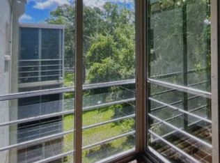 4480 Ironwood Cir APT 305A, Bradenton, FL 34209