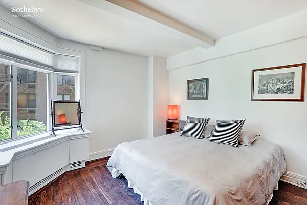 Rented by Sotheby's International Realty | media 6